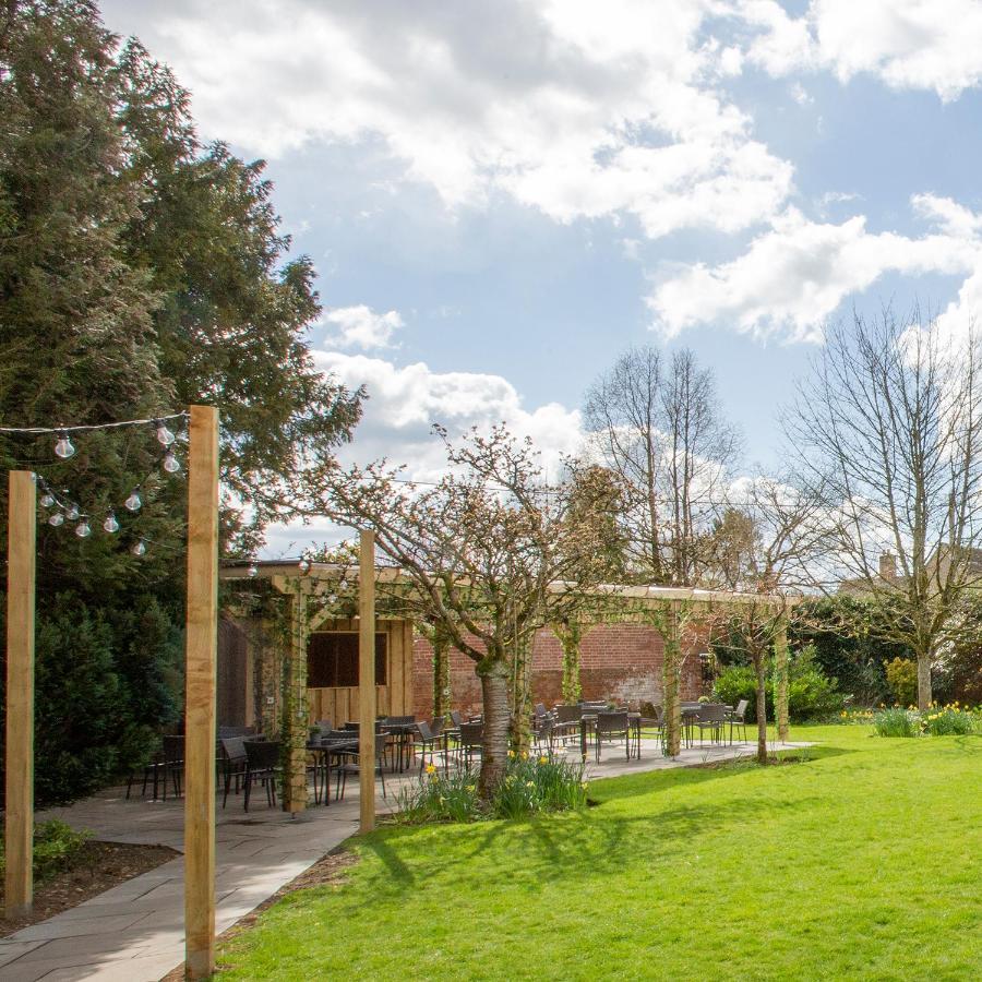 Stratton House & Cirencester