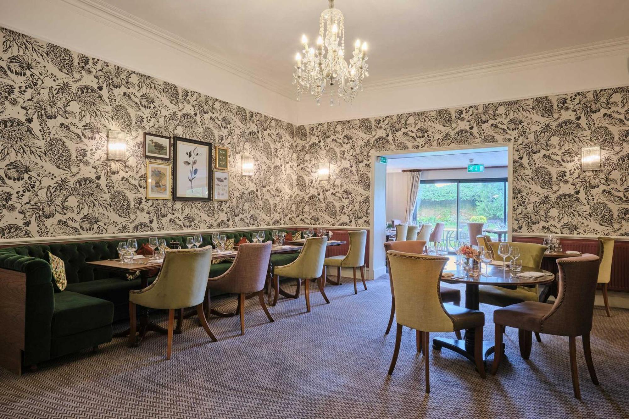 Stratton House & Hotel